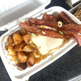 Happy Cat Eats - breakfast bowl; roasted potatoes, mac n cheese, eggs your way (over easy), sausage and bacon. $12 - Burgers Near Me - Santa Barbara, California Happy Cat Eats - breakfast bowl; roasted potatoes, mac n cheese, eggs your way (over easy), sausage and bacon. $12 - Burgers Near Me - Santa Barbara, California