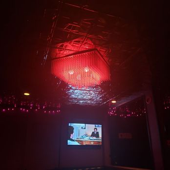 Hotsy Totsy Club - Ambiance - Lounges Near Me - Albany, California