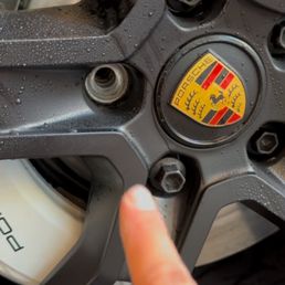 Missing lug nuts because Porsche Chandler forgot to make sure the lugnuts were tight (not kidding)