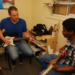 Starland School Of Music - Guitar Lessons for Kids and Adults