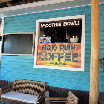 Mojo Risin’ - Outside - Coffee & Tea Near Me - Sarasota, Florida
