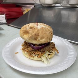 Arnie's Place - Pulled Pork Sandwich