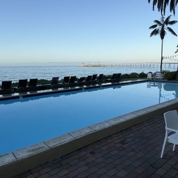 Cliff House Inn - View - Hotels Near Me - Ventura, California Cliff House Inn - View - Hotels Near Me - Ventura, California
