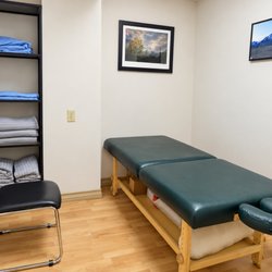 Sincere Acupuncture Clinic - Sincere Acupunture Clinic - treatment room #1