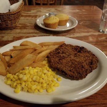 Cracker Barrel Old Country Store - The meal was some parts crunchy and some parts wet.  Corn muffins were good. - American Near Me - Florence, South Carolina