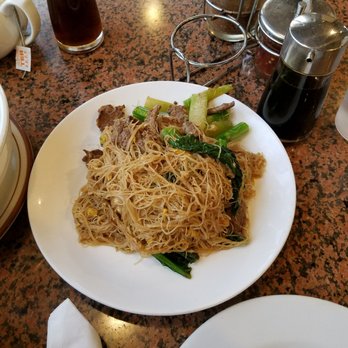 Tantawan Thai Kitchen - Pad See U with vermicelli noodle and beef - Thai Near Me - Rosemead, California