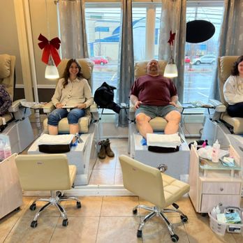 Radiance Nails Spa - Nail Salons Near Me - Altoona, Pennsylvania