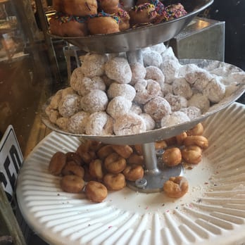 Daily Dozen Doughnut - Bakeries Near Me - Seattle, Washington Daily Dozen Doughnut - Bakeries Near Me - Seattle, Washington