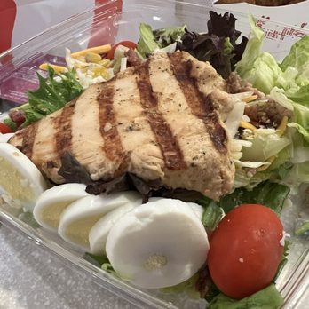 Chick-fil-A - Cobb Salad (substituted fried nuggets for grilled chicken) - Fast Food Near Me - Orlando, Florida Chick-fil-A - Cobb Salad (substituted fried nuggets for grilled chicken) - Fast Food Near Me - Orlando, Florida