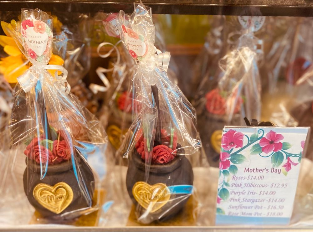 APPLES ETC Updated August 2024 91 Photos & 18 Reviews 1 Jefferson