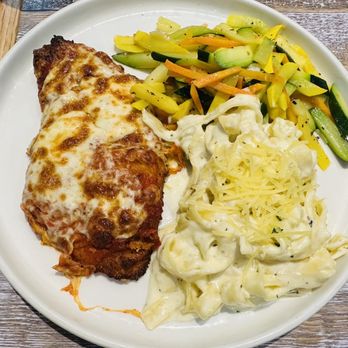 Taglia - Pollo Parmigiana - Italian Near Me - Pearland, Texas Taglia - Pollo Parmigiana - Italian Near Me - Pearland, Texas