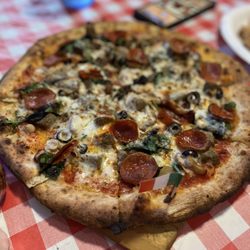 Asini’s Woodfired Grill - Build your own pizza