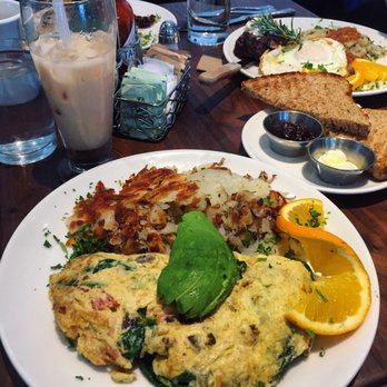 Plums Cafe - Customizable omelette and iced chai tea latte - Breakfast & Brunch Near Me - Costa Mesa, California