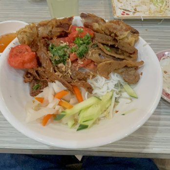 Pho 92 Dia - Combination vermicelli noodle bowl - Vietnamese Near Me - Denver, Colorado Pho 92 Dia - Combination vermicelli noodle bowl - Vietnamese Near Me - Denver, Colorado