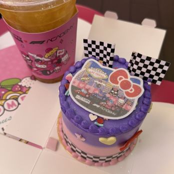 Hello Kitty Cafe - Themed Cafes Near Me - Las Vegas, Nevada