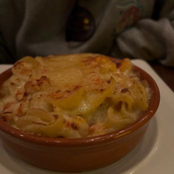 Tiffins Restaurant - Lobster Mac and Cheese - New American Near Me - Lake Buena Vista, Florida Tiffins Restaurant - Lobster Mac and Cheese - New American Near Me - Lake Buena Vista, Florida