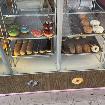 Dream Donuts - Selection - Donuts Near Me - Clovis, California