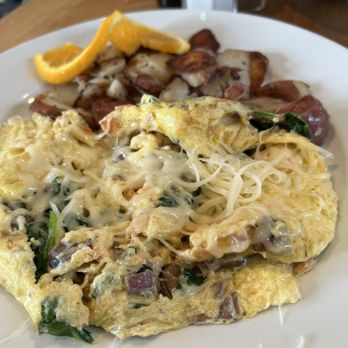 42nd Street Cafe & Bistro - Salmon scramble - New American Near Me - Seaview, Washington 42nd Street Cafe & Bistro - Salmon scramble - New American Near Me - Seaview, Washington