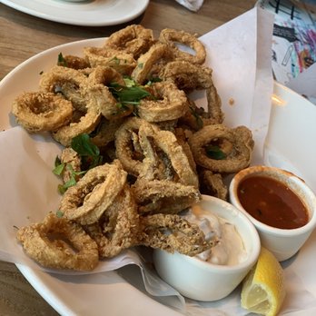 Yard House - Fried Calamari - New American Near Me - Concord, California
