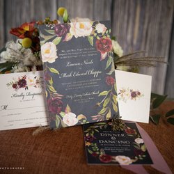 Wedding invite by Paper Trails
Photo by Tracy Heck Photography
