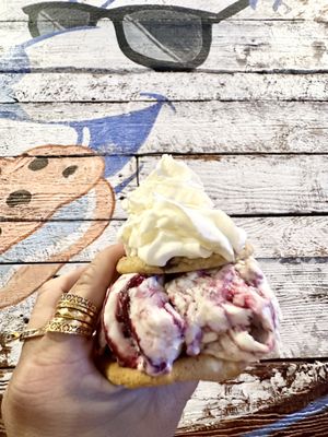 The Baked Bear by null