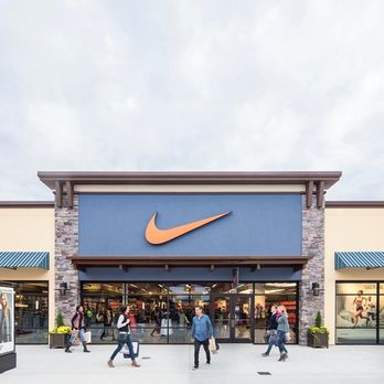 nike factory outlet west des moines