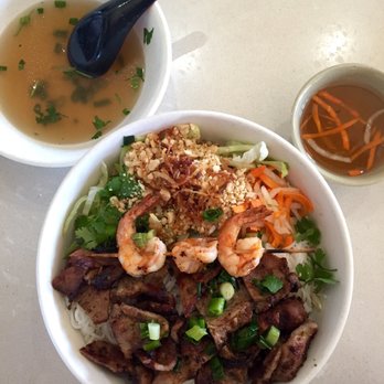 Pho Kim - BBQ pork and shrimp vermicelli noodle bowl with a side of broth. Good dish and big portion. - Vietnamese Near Me - Portland, Oregon Pho Kim - BBQ pork and shrimp vermicelli noodle bowl with a side of broth. Good dish and big portion. - Vietnamese Near Me - Portland, Oregon