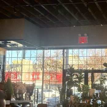 Florist Bar - inside - Coffee & Tea Near Me - Queens, New York