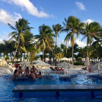Hotel Riu Playcar - Pool bar area - Hotels Near Me - Playa del Carmen, ROO Hotel Riu Playcar - Pool bar area - Hotels Near Me - Playa del Carmen, ROO
