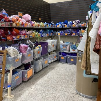 Austin Creative Reuse - Yarn, yarn, yarn. - Fabric Stores Near Me - Austin, Texas