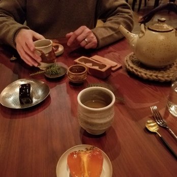 Harbor House Inn - After dinner tea - Bed & Breakfast Near Me - Elk, California