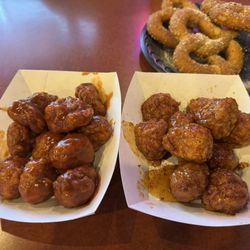 Eli's Sports Bar & Grill - Boneless Wings