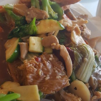 Jade Palace - Crispy gau gee cake noodle - Chinese Near Me - Waimea, Hawaii Jade Palace - Crispy gau gee cake noodle - Chinese Near Me - Waimea, Hawaii