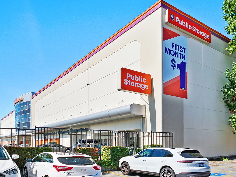 PUBLIC STORAGE Updated August 2024 14 Photos & 14 Reviews 663