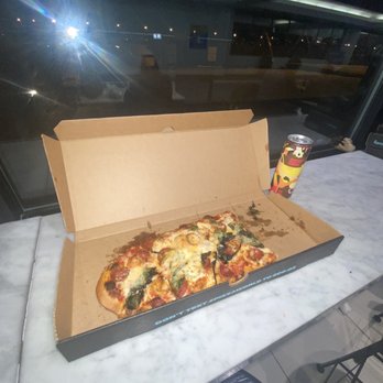&pizza - The best pizza ever !!!  One price and you can customized your pizza as you want!! Great customer service and quick!! - Vegan Near Me - Dulles, Virginia