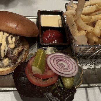 Mito - Waygu beef burger - Asian Fusion Near Me - Babylon, New York