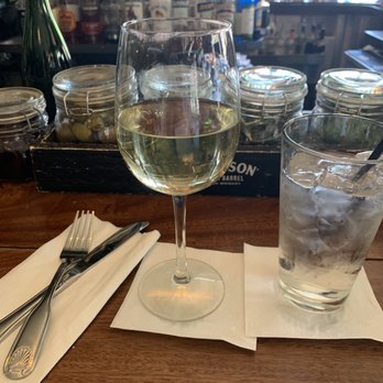 Sweet Science - Attitude, Sauvignon blanc wine definitely a good choice if your unsure of what wine to try - Bars Near Me - Brooklyn, New York Sweet Science - Attitude, Sauvignon blanc wine definitely a good choice if your unsure of what wine to try - Bars Near Me - Brooklyn, New York