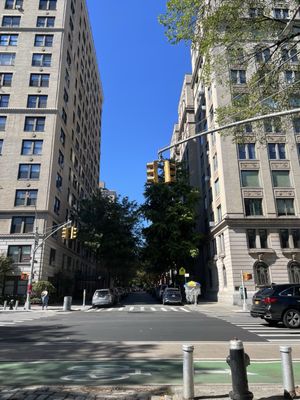 Billy’s Hot Dog Cart by null