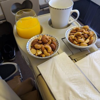 新加坡航空 - Nuts - Airlines Near Me - Hong Kong, HK