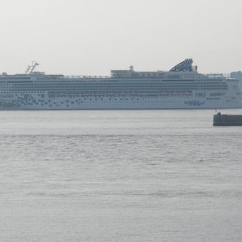 Brooklyn Heights Promenade - View from the Promenade (Cruise Ship Leaving) - Parks Near Me - Brooklyn, New York Brooklyn Heights Promenade - View from the Promenade (Cruise Ship Leaving) - Parks Near Me - Brooklyn, New York