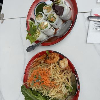 Farmhouse Kitchen Thai Cuisine - Papaya Salad & Vegan Fresh Rolls - Thai Near Me - Berkeley, California