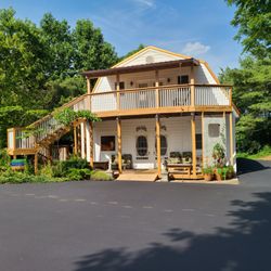 The Bashford Manor Inn
