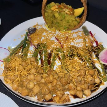 Jalwa Indian Bistro - Samosa chaat - Indian Near Me - Raleigh, North Carolina