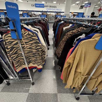 Ross - TIGHT aisles. - Museums Near Me - Las Vegas, Nevada Ross - TIGHT aisles. - Museums Near Me - Las Vegas, Nevada