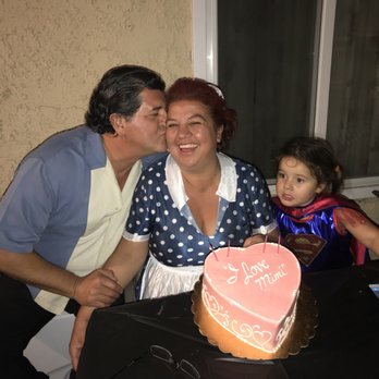 Skiff's Cakes - Bakeries Near Me - Simi Valley, California