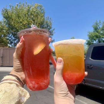 Black Pearl Boba & Tea - Sunset Glow (left) & Peach Tea with Strawberry Jelly - Bubble Tea Near Me - Tulare, California Black Pearl Boba & Tea - Sunset Glow (left) & Peach Tea with Strawberry Jelly - Bubble Tea Near Me - Tulare, California