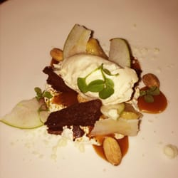 Boca Gastrobar - American influenced dessert was a taste of all the things I love, caramelized banana, peanut ice cream with all the fixings.