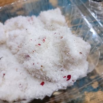 Kopitiam - Milky Rose Lychee Mochi 牛奶玫瑰荔枝凉糕. Lychee flavor was a bit too light. Alright at $6.5 - Malaysian Near Me - New York, New York