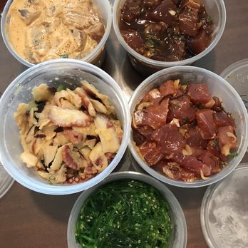 Ono Seafood - Counterclockwise: spicy ahi, miso tako, seaweed, hawaiian style ahi, shoyu ahi - Seafood Near Me - Honolulu, Hawaii Ono Seafood - Counterclockwise: spicy ahi, miso tako, seaweed, hawaiian style ahi, shoyu ahi - Seafood Near Me - Honolulu, Hawaii