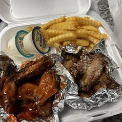 AJ's Chicken & Things - 16 piece split: hot honey and garlic parm